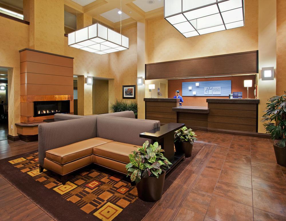 Holiday Inn Express Hotel & Suites Belmont By Ihg Kültér fotó