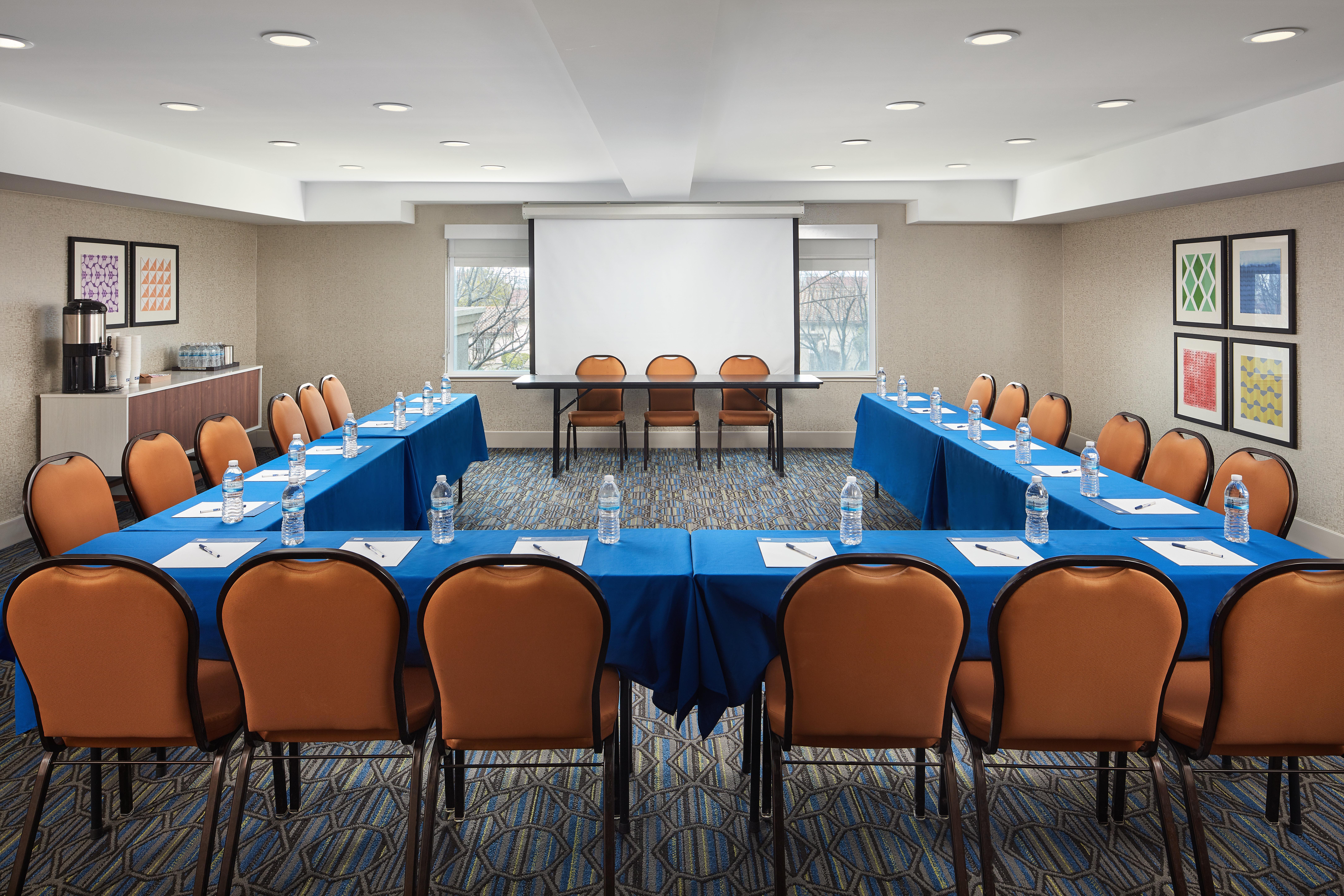 Holiday Inn Express Hotel & Suites Belmont By Ihg Kültér fotó
