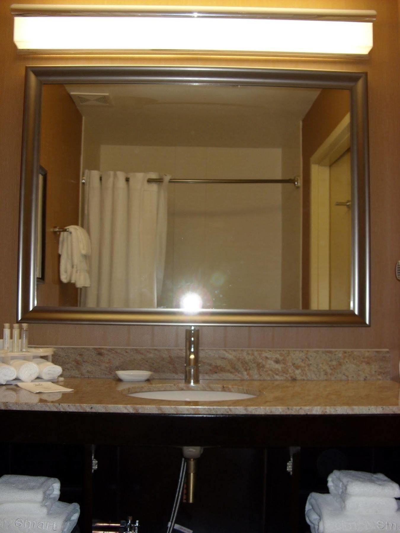 Holiday Inn Express Hotel & Suites Belmont By Ihg Kültér fotó